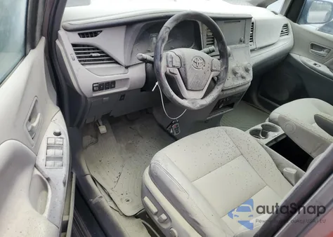 2017 Toyota Sienna Xle z USA, uszkodzony, nr VIN 5TDDZ3DC4HS178502